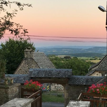 Bed and Breakfast Lo Soulenquo A Fonteilles Sur Le Gr 65 Golinhac Zewnętrze zdjęcie