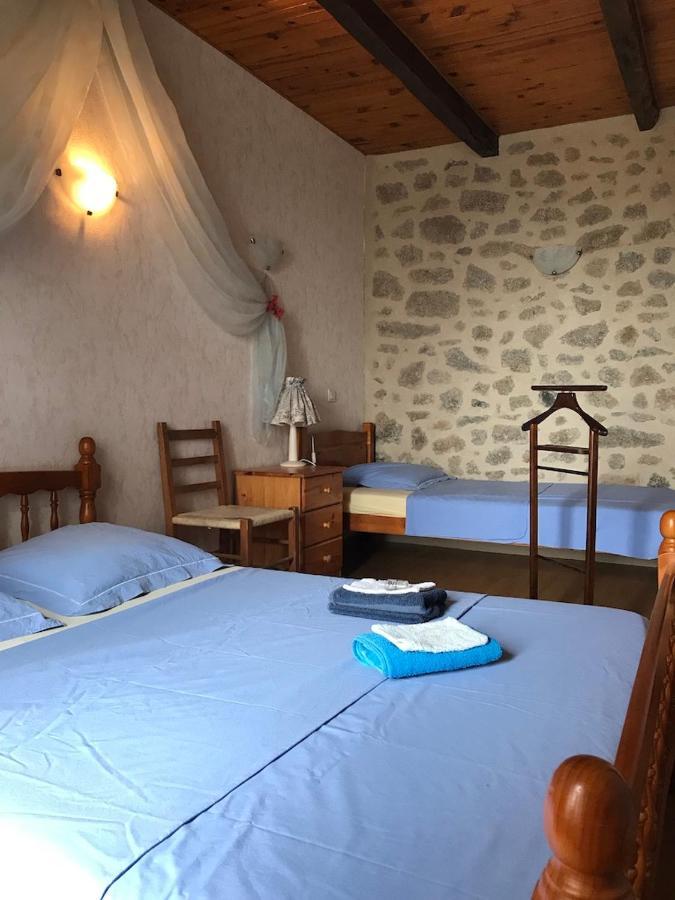 Bed and Breakfast Lo Soulenquo A Fonteilles Sur Le Gr 65 Golinhac Zewnętrze zdjęcie