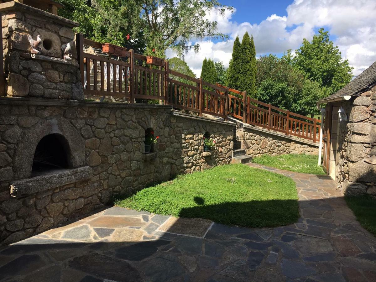 Bed and Breakfast Lo Soulenquo A Fonteilles Sur Le Gr 65 Golinhac Zewnętrze zdjęcie
